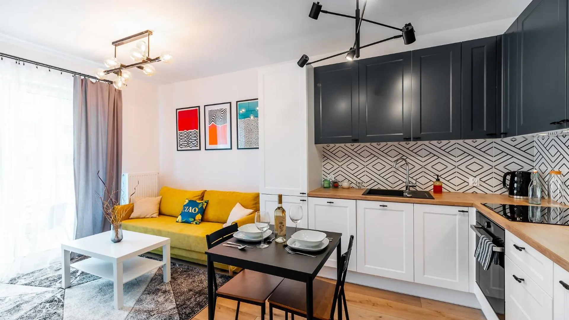 Krakow Bagry Apt - Parking, Balcony, Workspace - By Rentujemy