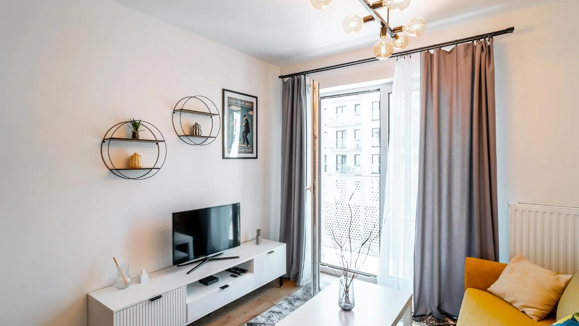 Krakow Bagry Apt - Parking, Balcony, Workspace - By Rentujemy 0*,  Polen